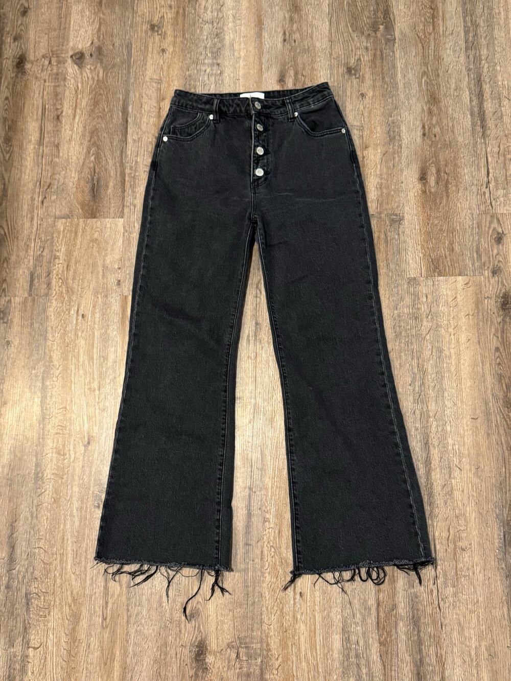 Rolla’s Women's High Rise East Coast Crop Flare Jean Size 28